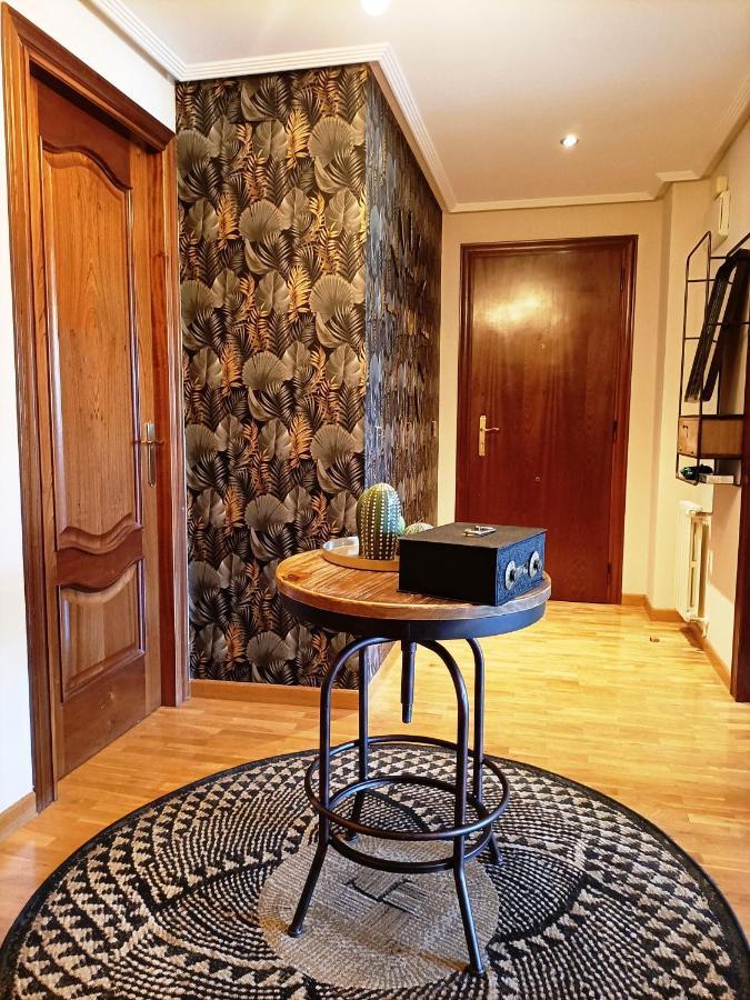 La Eria Ii, Muy Luminoso,wifi, Garaje,15 A Pie Al Centro Apartamento Oviedo