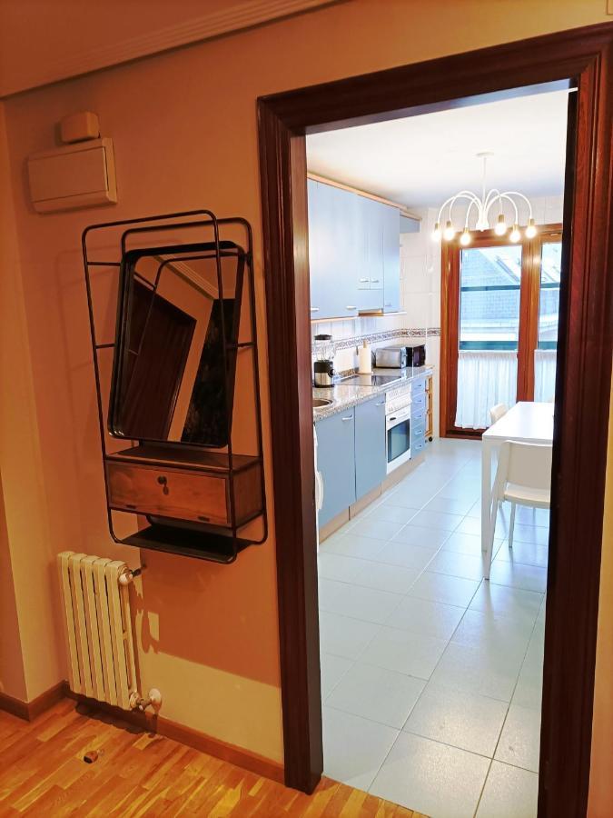 La Eria Ii, Muy Luminoso,wifi, Garaje,15 A Pie Al Centro Apartamento *