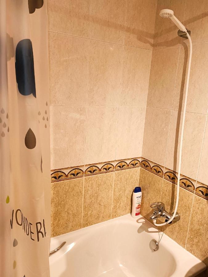 La Eria Ii, Muy Luminoso,wifi, Garaje,15 A Pie Al Centro